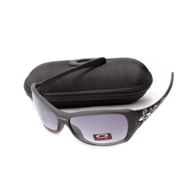 Oakley oil drum sunglasses in matte black / clear