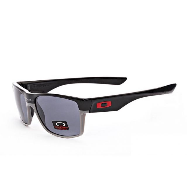 Oakley twoface sunglasses in matte black / dim grey iridium