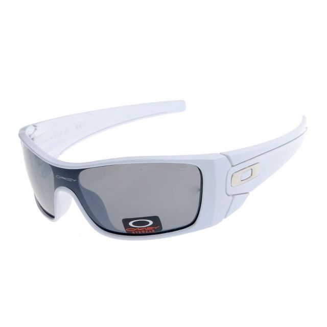 Oakley fuel cell sunglasses in white / black iridium