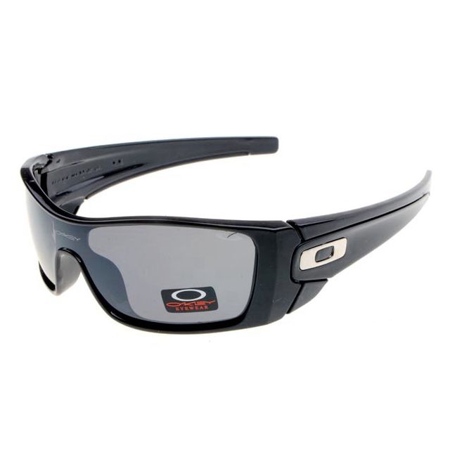 Oakley fuel cell sunglasses in matte black / grey